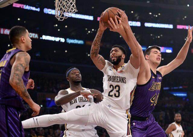 山西队轻取雄鹿,浓眉哥统治全场 山西队轻取雄鹿,浓眉哥统治全场