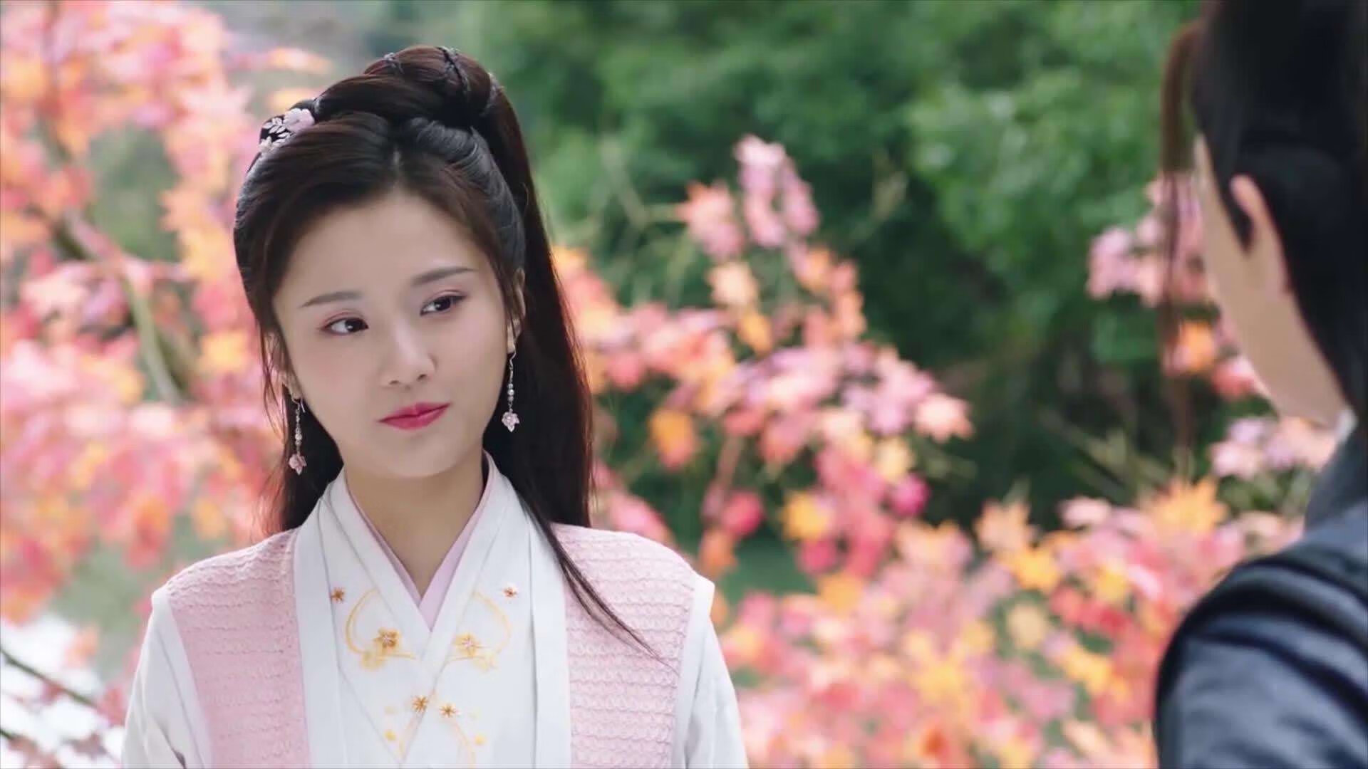 颠覆与旗帜，从洪都拉斯轻取尤文，到姆巴佩在2026接管比赛—足球世界秩序的重塑